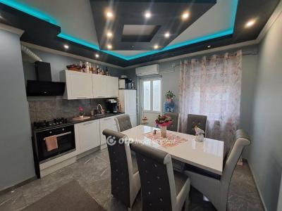 Eladó családi ház Makó