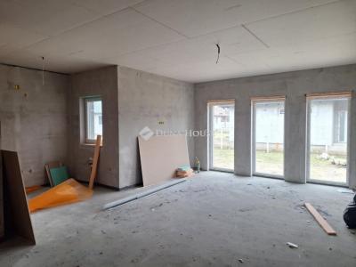 Eladó családi ház Kiskunlacháza