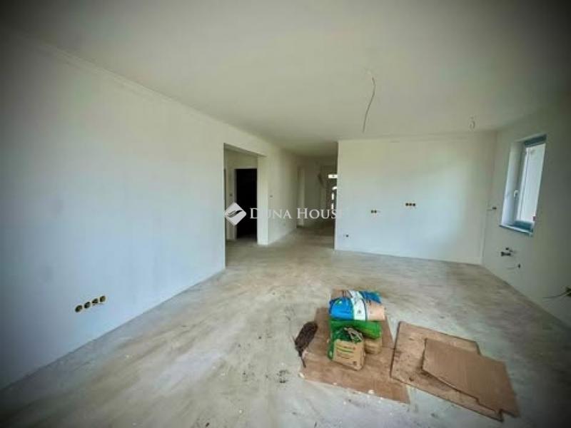 Eladó családi ház Dunavarsány