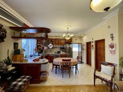 Eladó családi ház Budapest