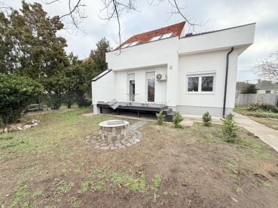 Eladó családi ház Budapest