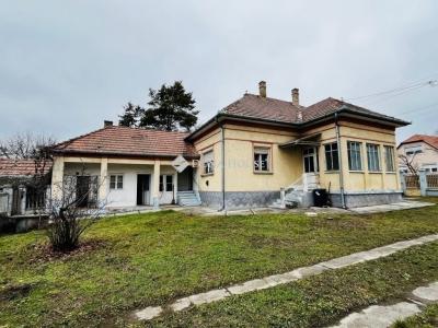 Eladó családi ház Tápiószecső