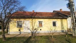 Eladó családi ház Lajosmizse