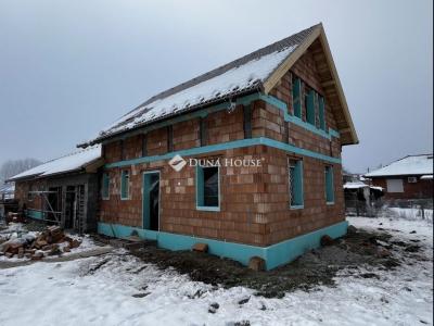 Eladó ikerház Monor