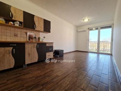 Eladó lakás Hajdúszoboszló