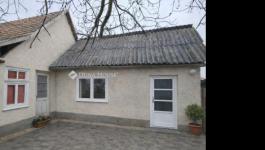 Eladó családi ház Tápiószecső