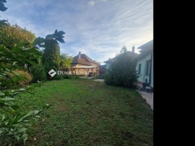 Eladó családi ház Üllő