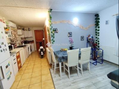 Eladó családi ház Vecsés