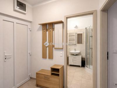 Eladó lakás Veresegyház