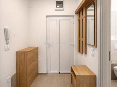 Eladó lakás Veresegyház