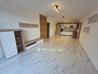 Eladó lakás Hajdúszoboszló