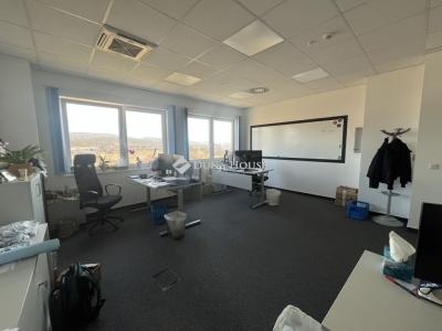 Eladó műhely Budakeszi