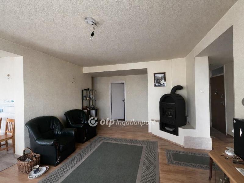 Eladó lakás Zalaegerszeg