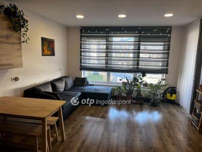 Eladó lakás Zalaegerszeg