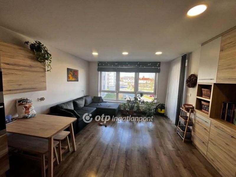 Eladó lakás Zalaegerszeg