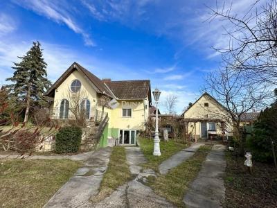 Eladó családi ház