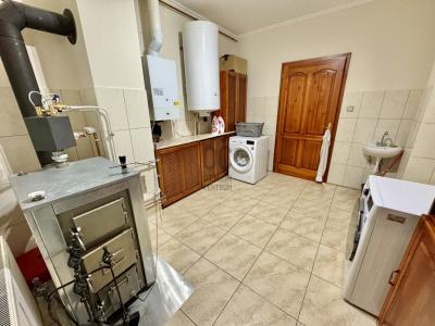 Eladó családi ház Tököl