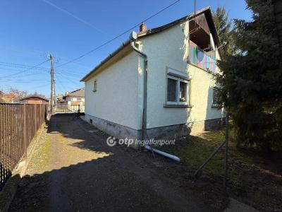 Eladó családi ház Velence