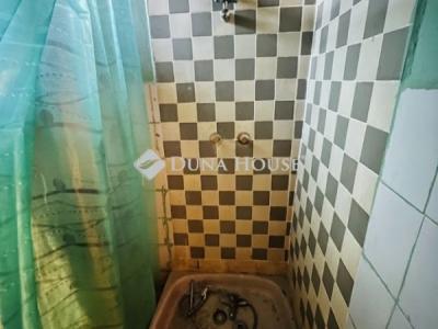 Eladó házrész Gomba