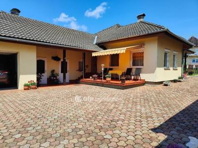 Eladó családi ház Siklós