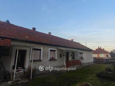 Eladó családi ház Kondó