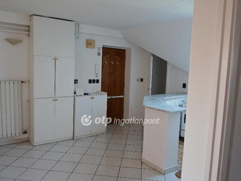 Eladó lakás Gyöngyös