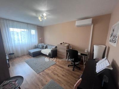 Eladó lakás Szeged