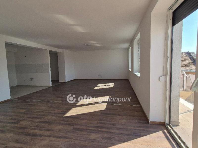 Eladó lakás Szeged