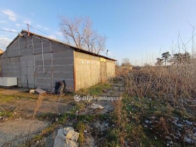 Eladó lakóövezeti telek Csongrád