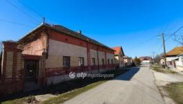 Eladó lakás Kunszentmárton