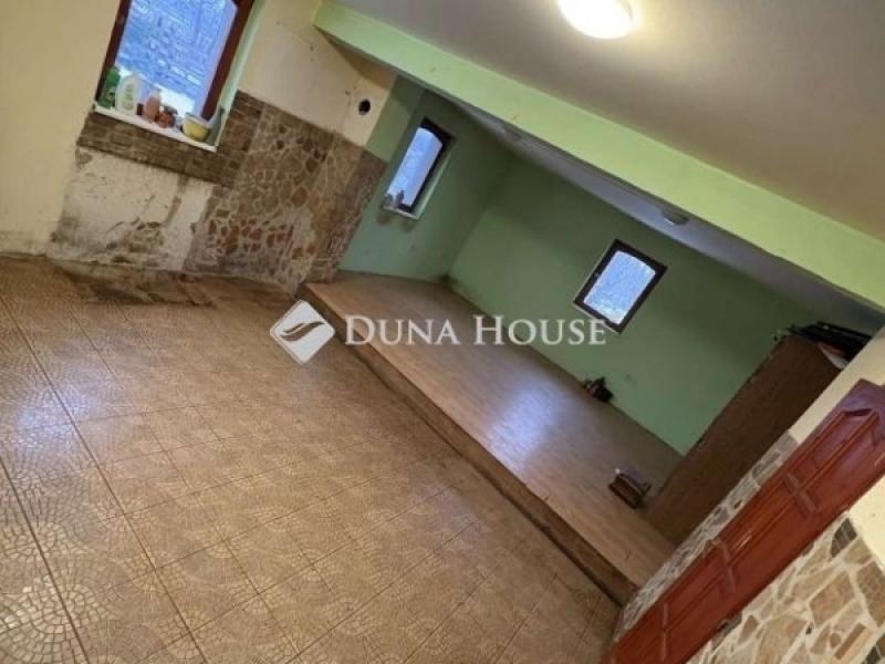 Eladó családi ház Nagykáta