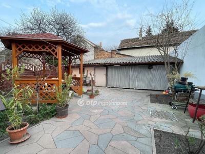 Eladó ikerház Budapest