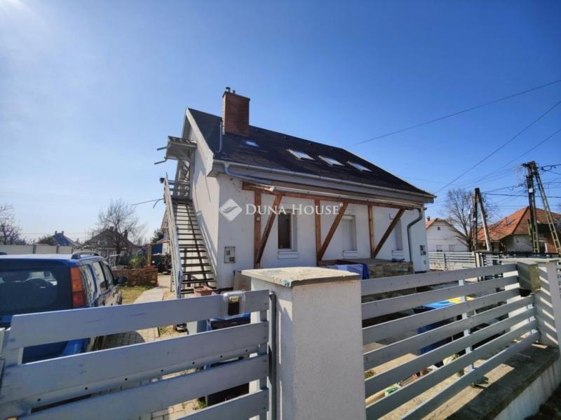 Eladó lakás Nagytarcsa