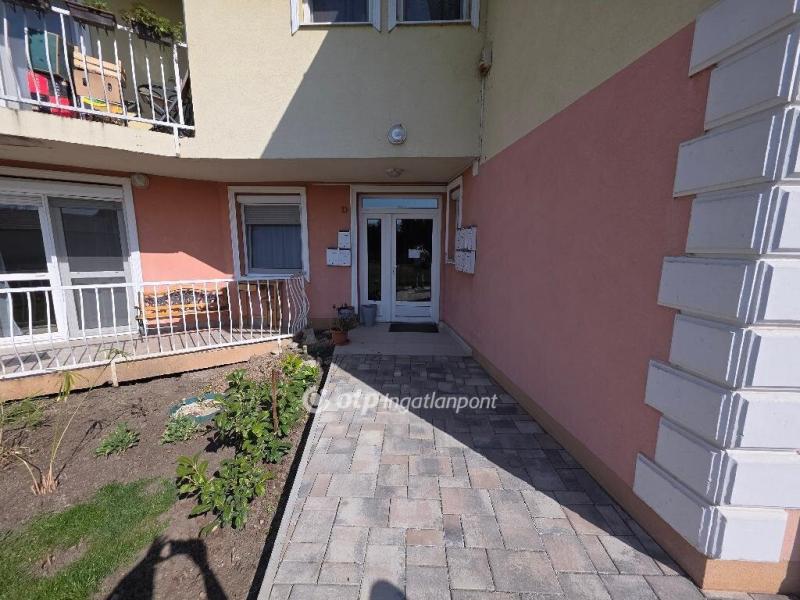 Eladó lakás Hajdúszoboszló