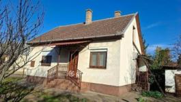 Eladó családi ház Hajdúnánás