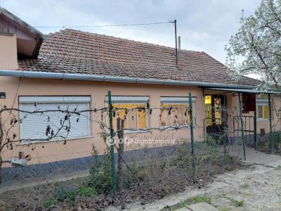 Eladó családi ház Kaszaper