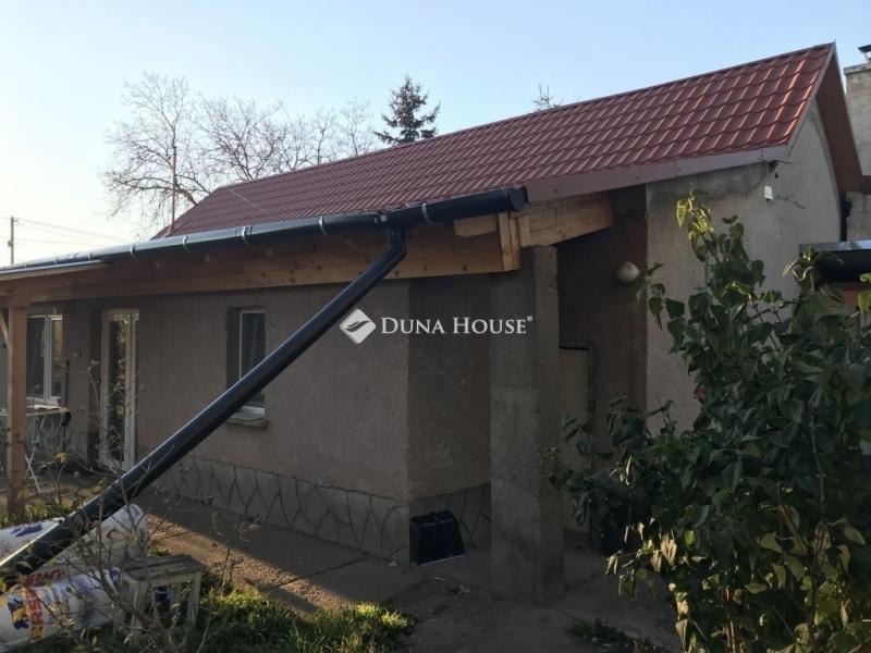 Eladó családi ház Nagyvenyim