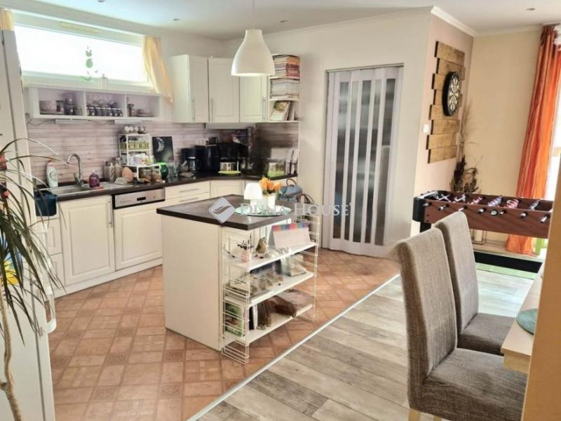 Eladó családi ház Kapuvár