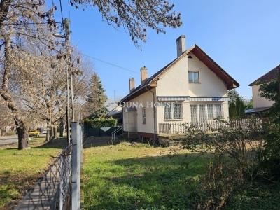 Eladó családi ház Budapest
