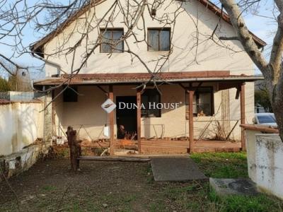 Eladó családi ház Budapest