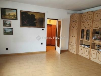 Eladó családi ház Budapest