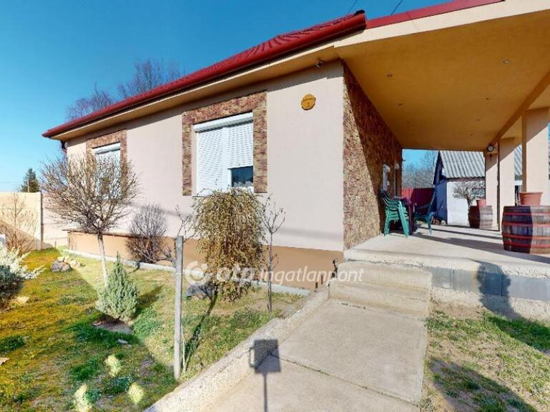 Eladó családi ház Nyírjákó