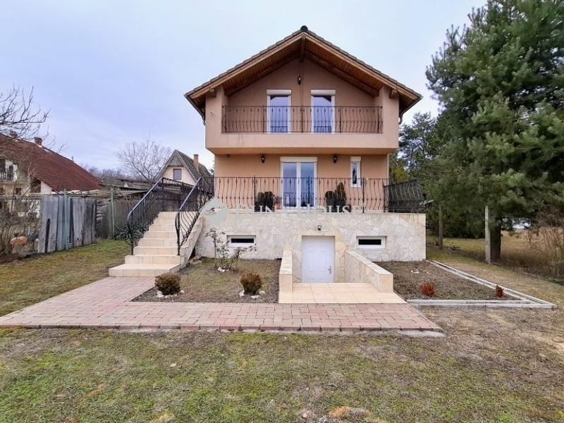 Eladó családi ház Őrbottyán