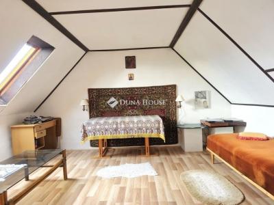 Eladó családi ház Pécs