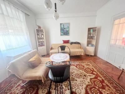 Eladó családi ház Szomolya