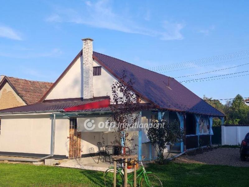 Eladó családi ház Recsk