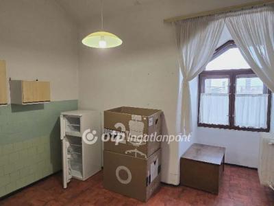 Eladó lakás Debrecen