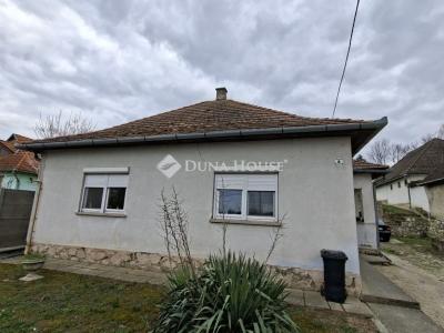 Eladó családi ház Tamási