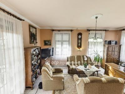 Eladó családi ház Sarud