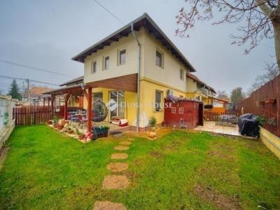 Eladó lakás Üllő